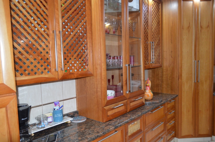 4 Bedroom Property for Sale in Flamwood North West